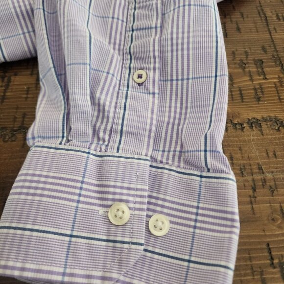 Izod Men's XL Premium Essentials Button-Down Long Sleeve Shirt - Picture 5 of 9